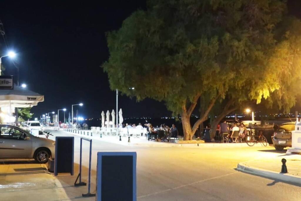 Πολυτελές Διαμέρισμα 3 Χαλκίδα-Παραλία Αυλίδος Paralia Avlidhos Exterior photo
